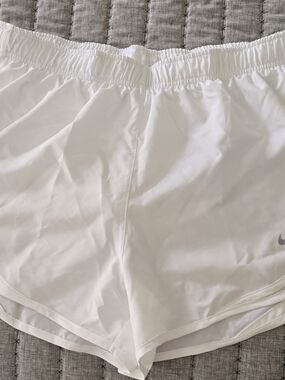 Nike Women’s White Athletic Shorts- LARGE